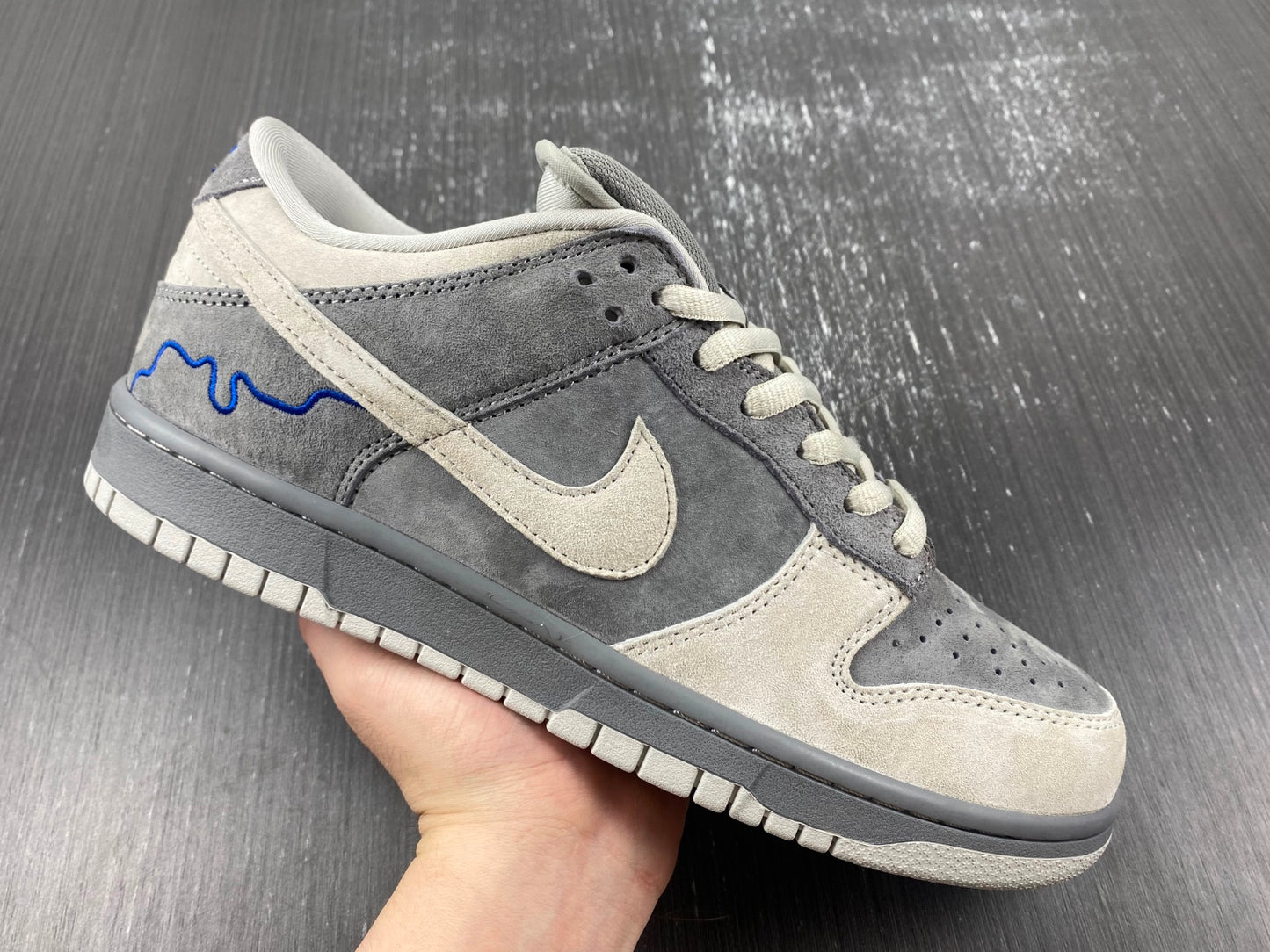 Nike SB Dunk Low London