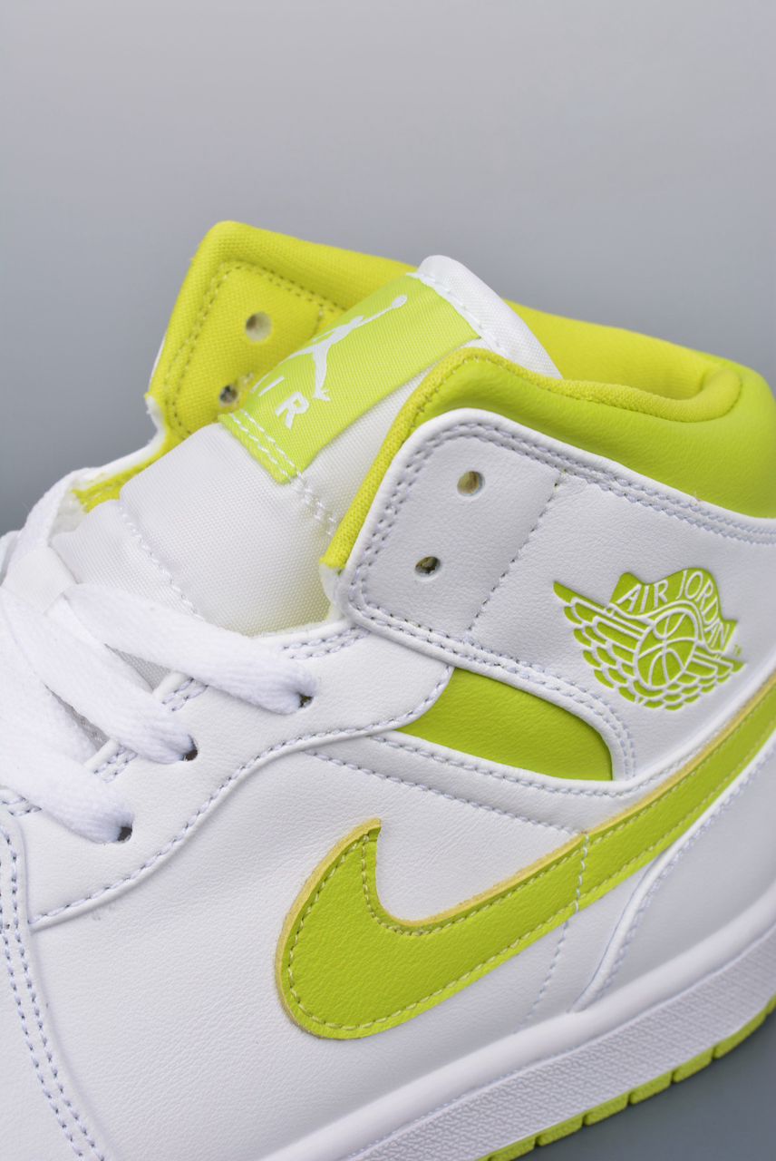 Air Jordan mid white lime