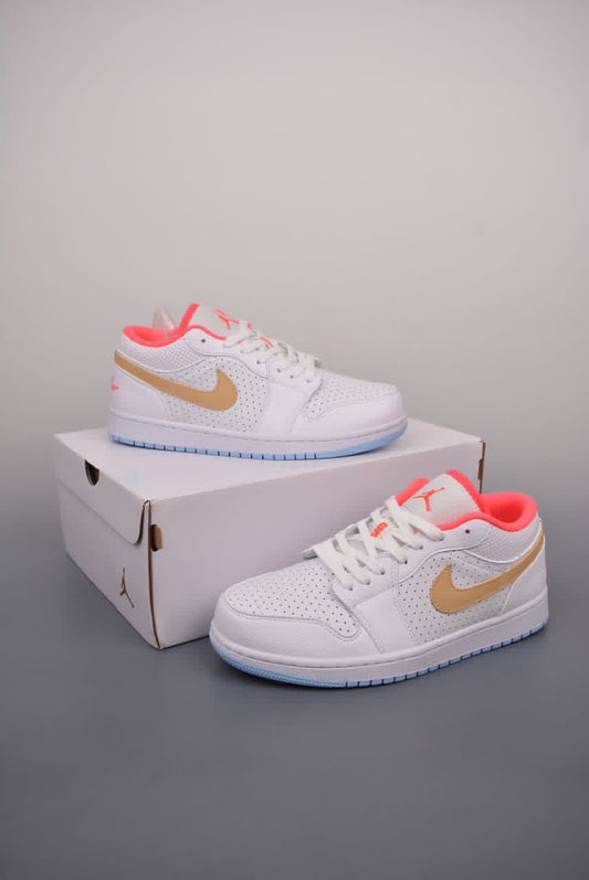 Air Jordan 1 low SE white sesame