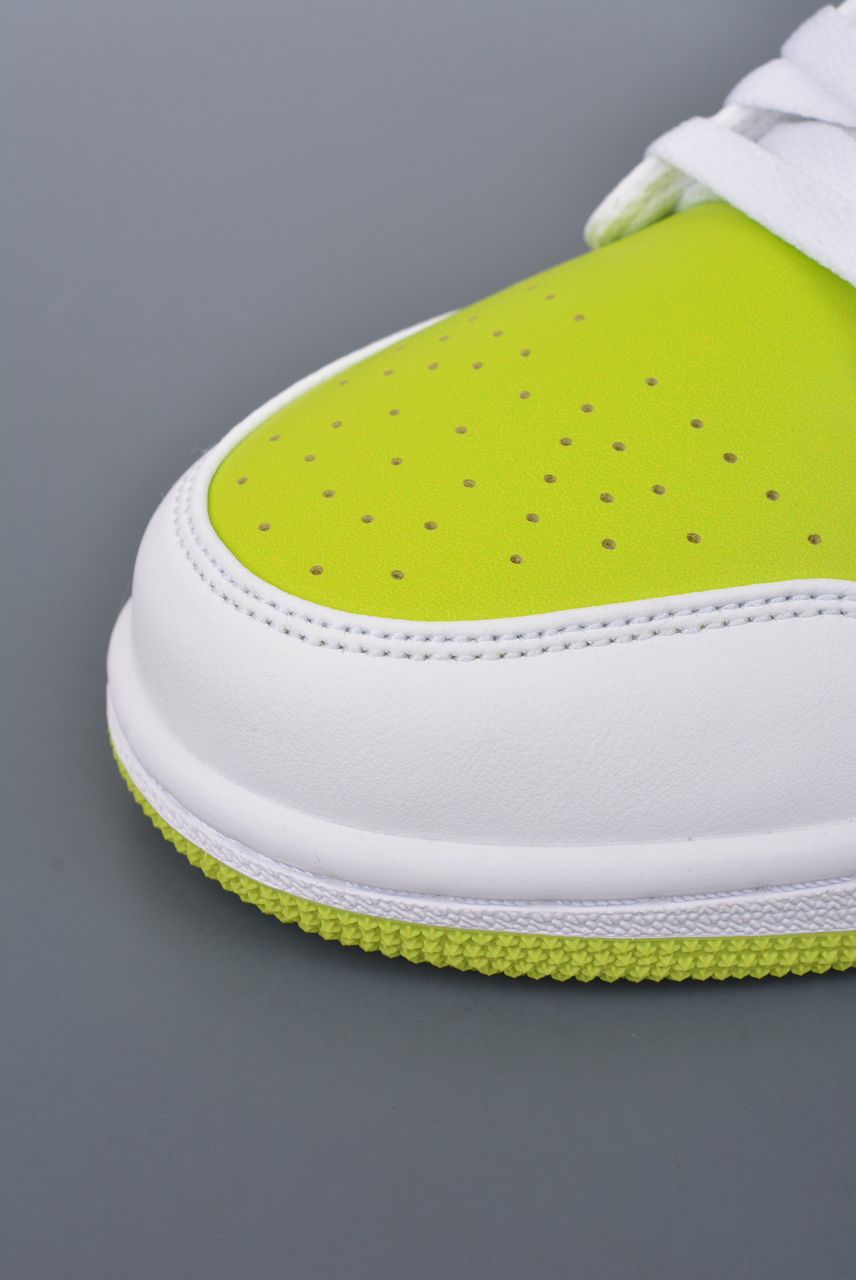 Air Jordan mid white lime