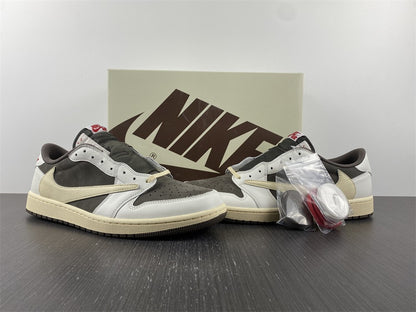 Air Jordan 1 Low x travis Scott reverse mocha