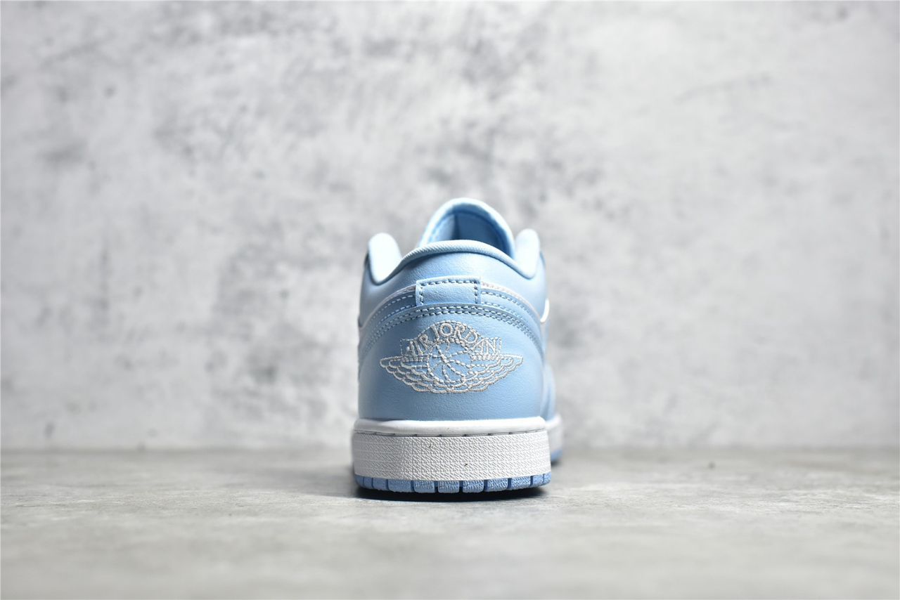 Air Jordan 1 low SE white legend Blue