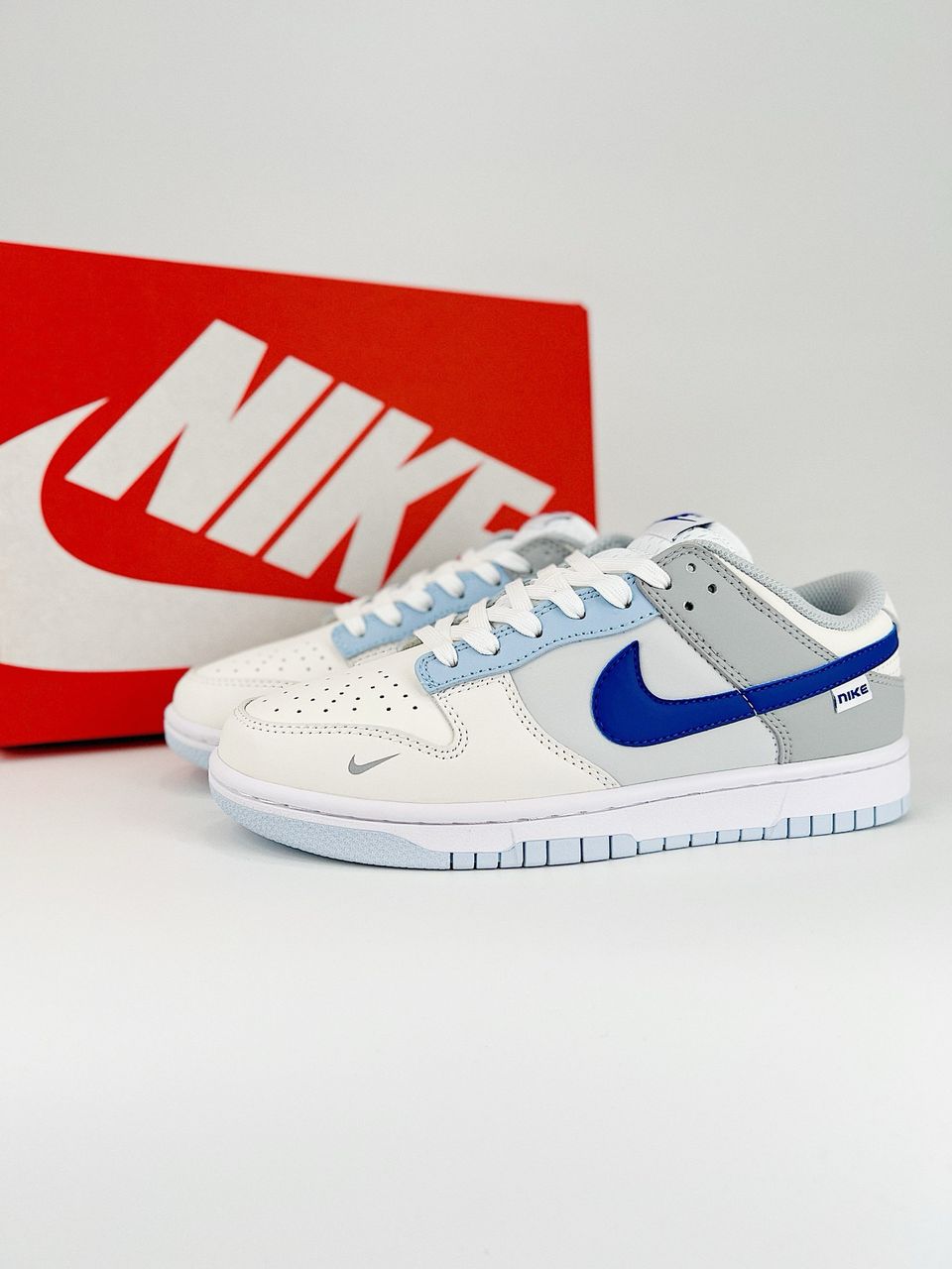 Nike Dunk low Lvory hyper Royal