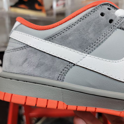 Nike SB Dunk Low Staple NYC Pigeon