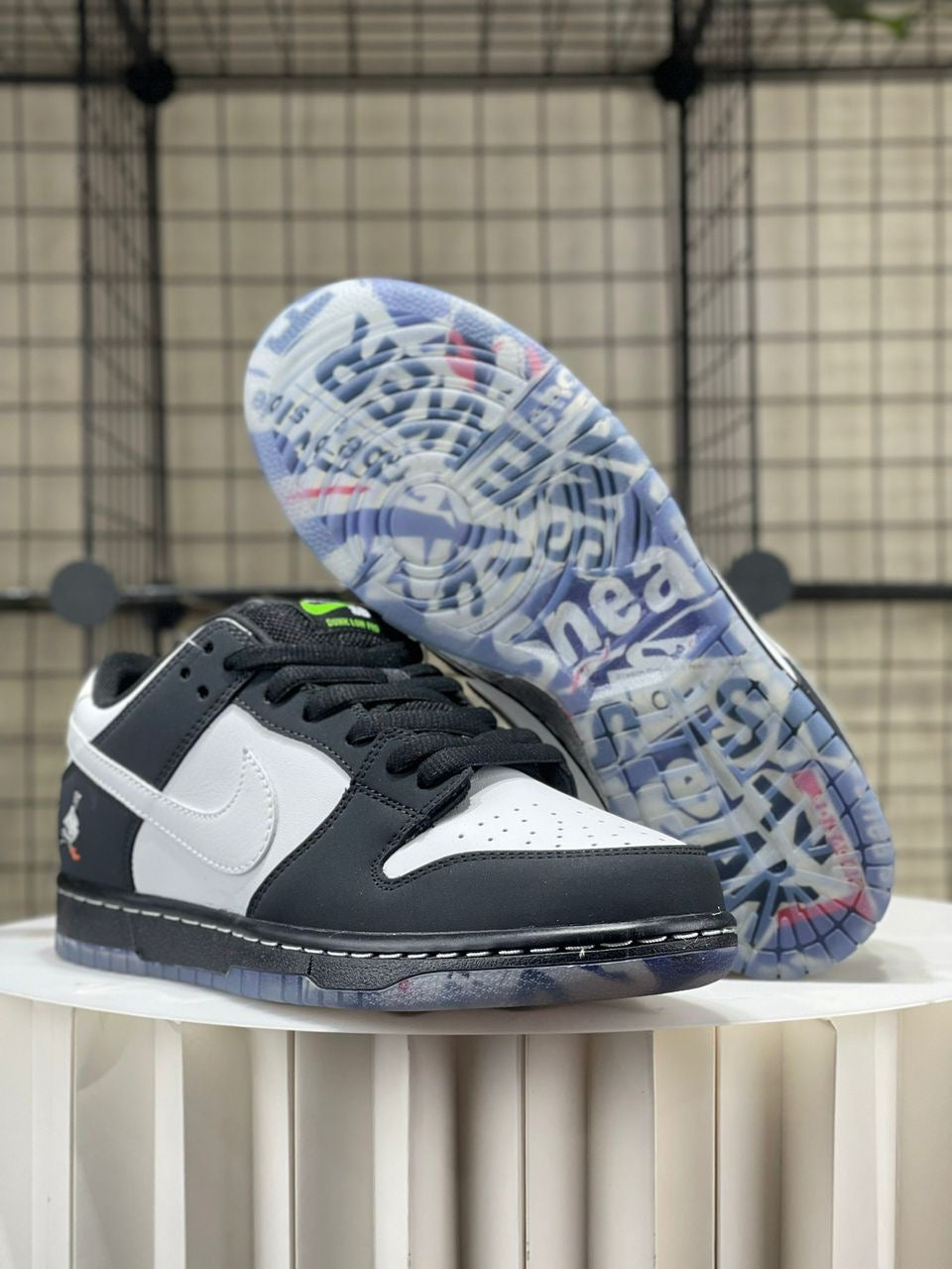 Nike Sb dunk low panda pigeon