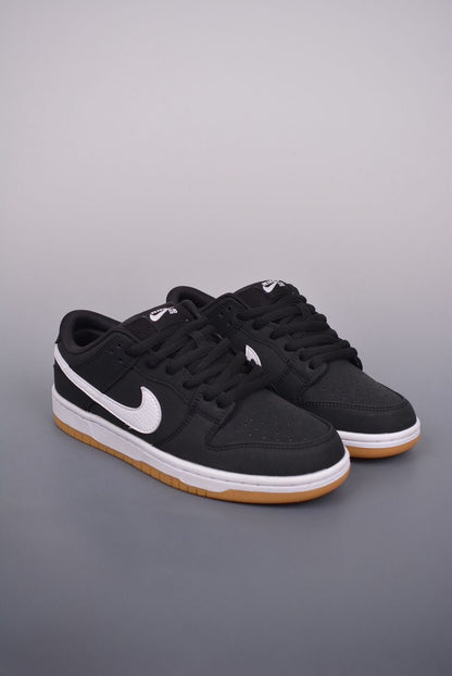 Nike SB Dunk Low Black Gum